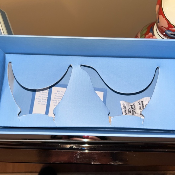 Wedgewood Fine China sugar bowl and creamer set - Picture 7 of 9